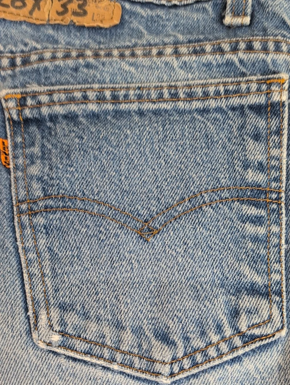 Vintage Levi's Orange Tab Denim Jeans Mens size 32 Waist 33 Length